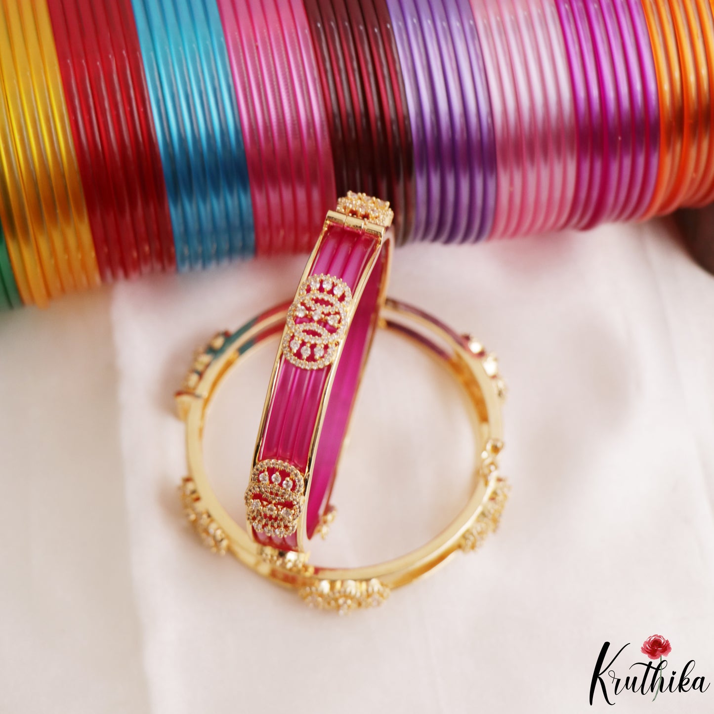 Elegant Openable CZ Frame Bangle With 12 in 1 Interchangeable Color Bangles B570