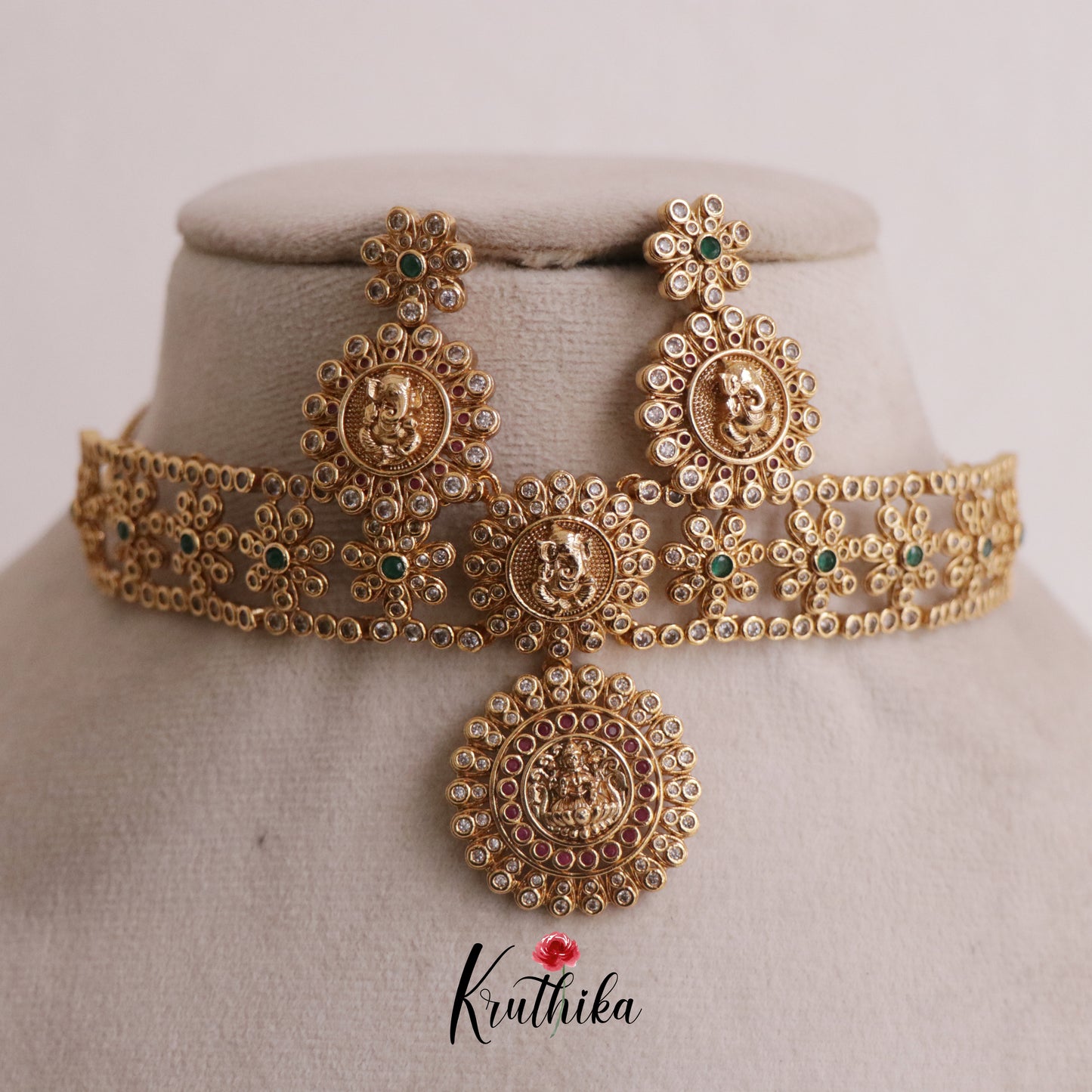 Gorgeous Ganesha with flower design choker NC1936