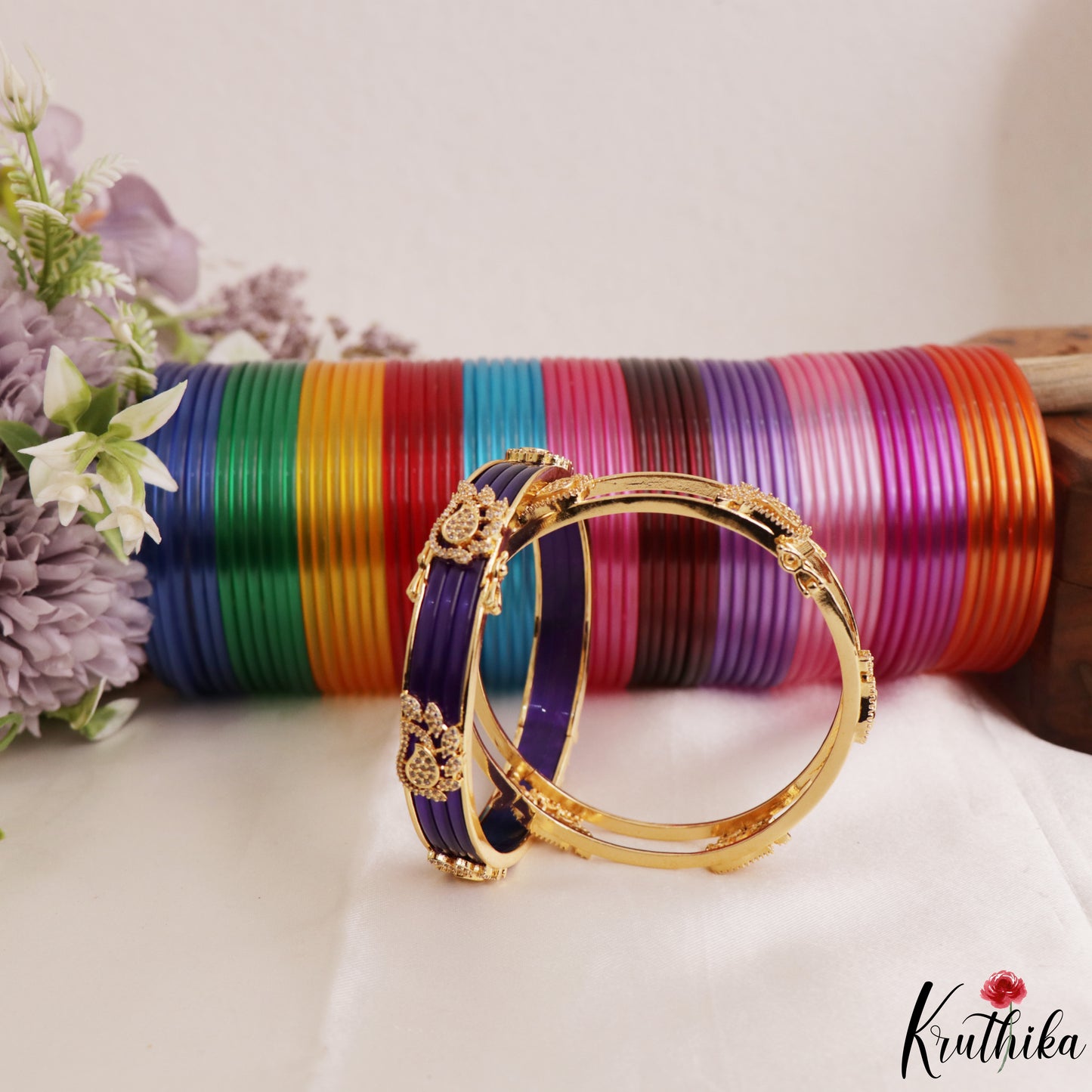 Classic Openable CZ Frame Bangle With 12 in 1 Interchangeable Color Bangles B571