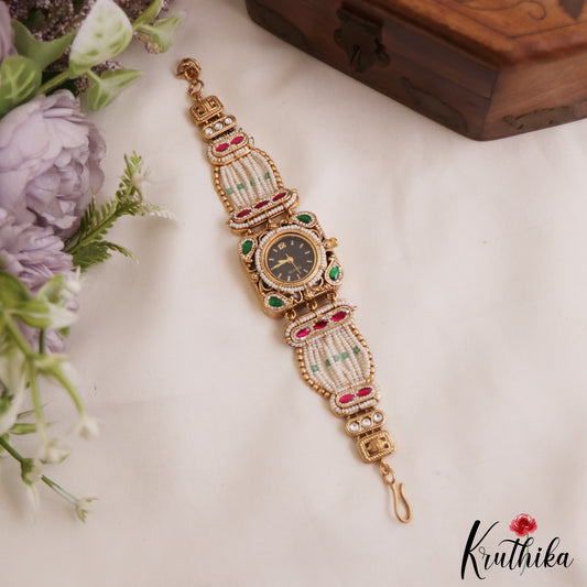 Beautiful Pearl Strand Bracelet Watch B493
