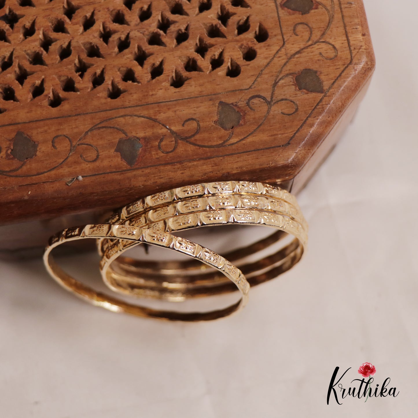 Elegant Lakshmi Panchaloham Daily Wear Bangles B385 (Set of 4)