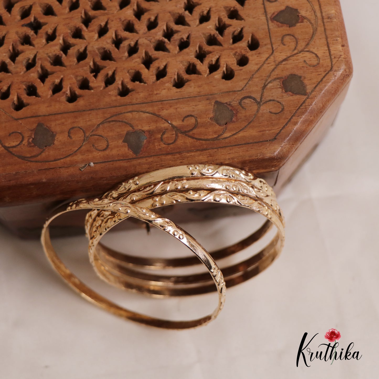 Simple Leaf Panchaloham Daily Wear Bangles B382 (Set of 4)
