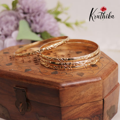 Simple Leaf Panchaloham Daily Wear Bangles B382 (Set of 4)