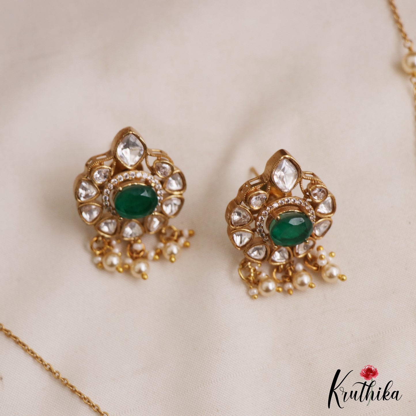 Sparkling Elephant Motifs Polki Victorian Pendant Chain Set LH2107 (Available In 4 Colors)