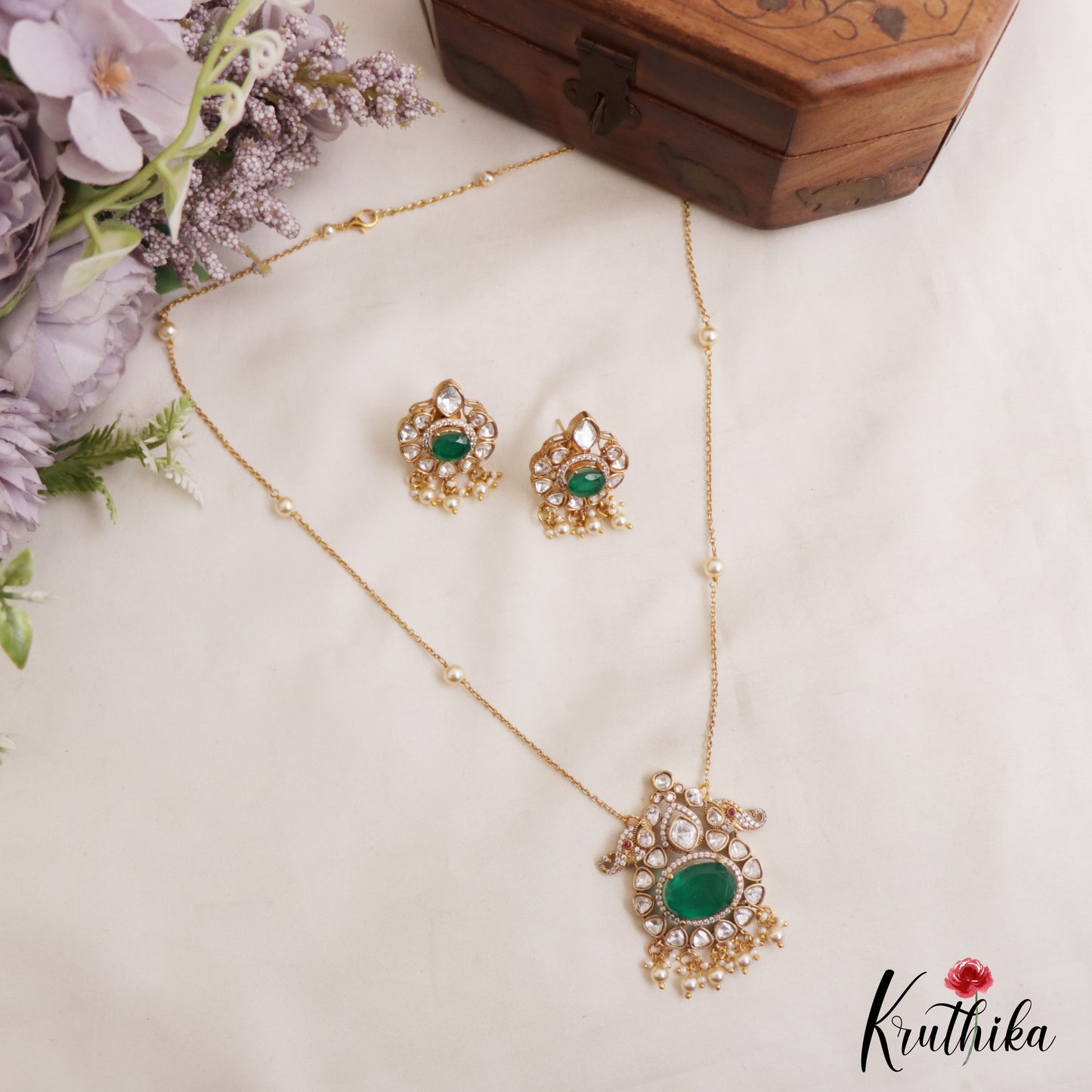 Sparkling Elephant Motifs Polki Victorian Pendant Chain Set LH2107 (Available In 4 Colors)