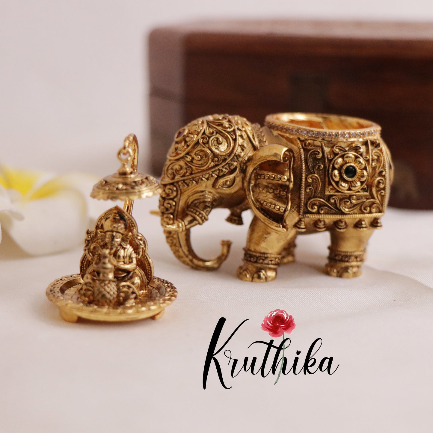 Royal Elephant Kumkum Box K20