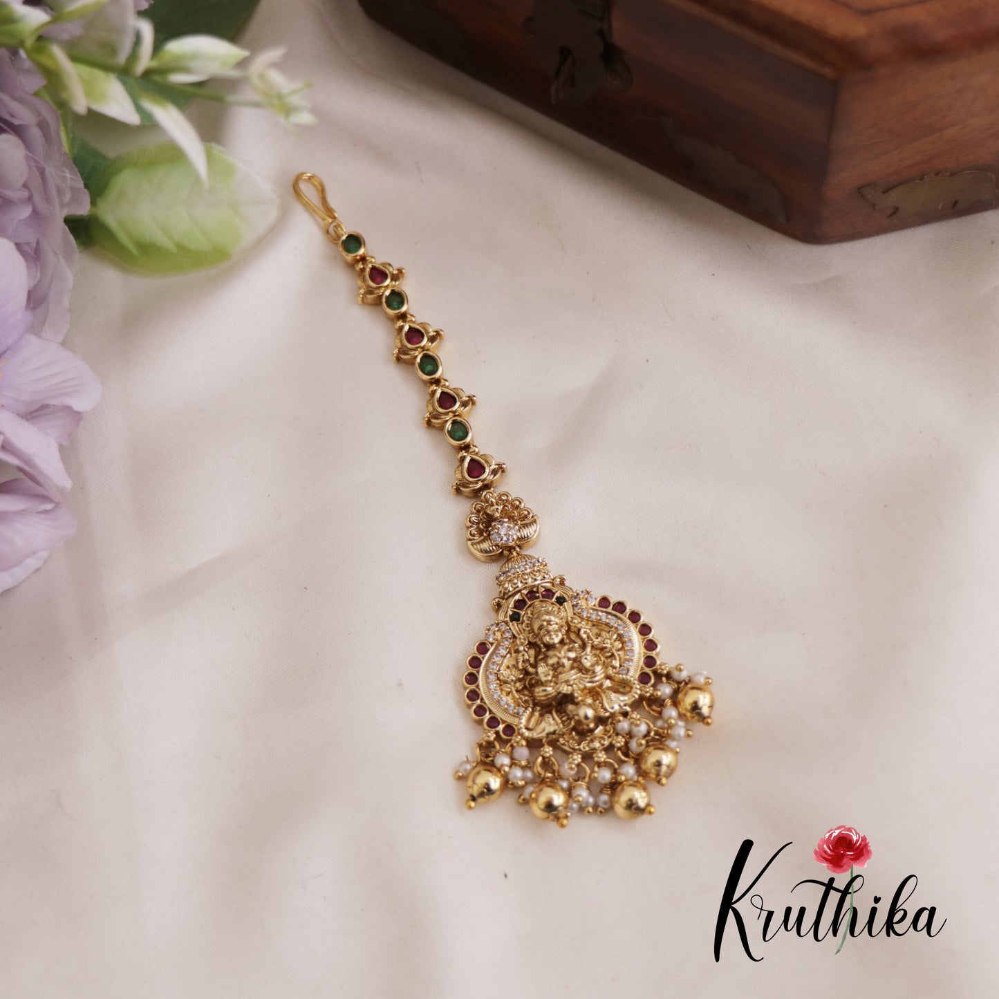 Classic Lakshmi Kemp Maang Tikka With Pearl And Bead Drops MT333 (Available In 2 Colors)