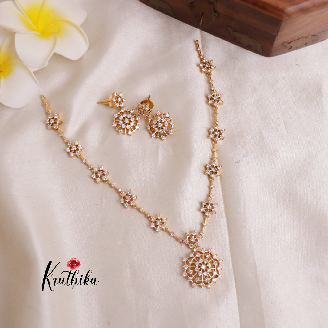 Beautiful CZ stones Flower necklace NC1919