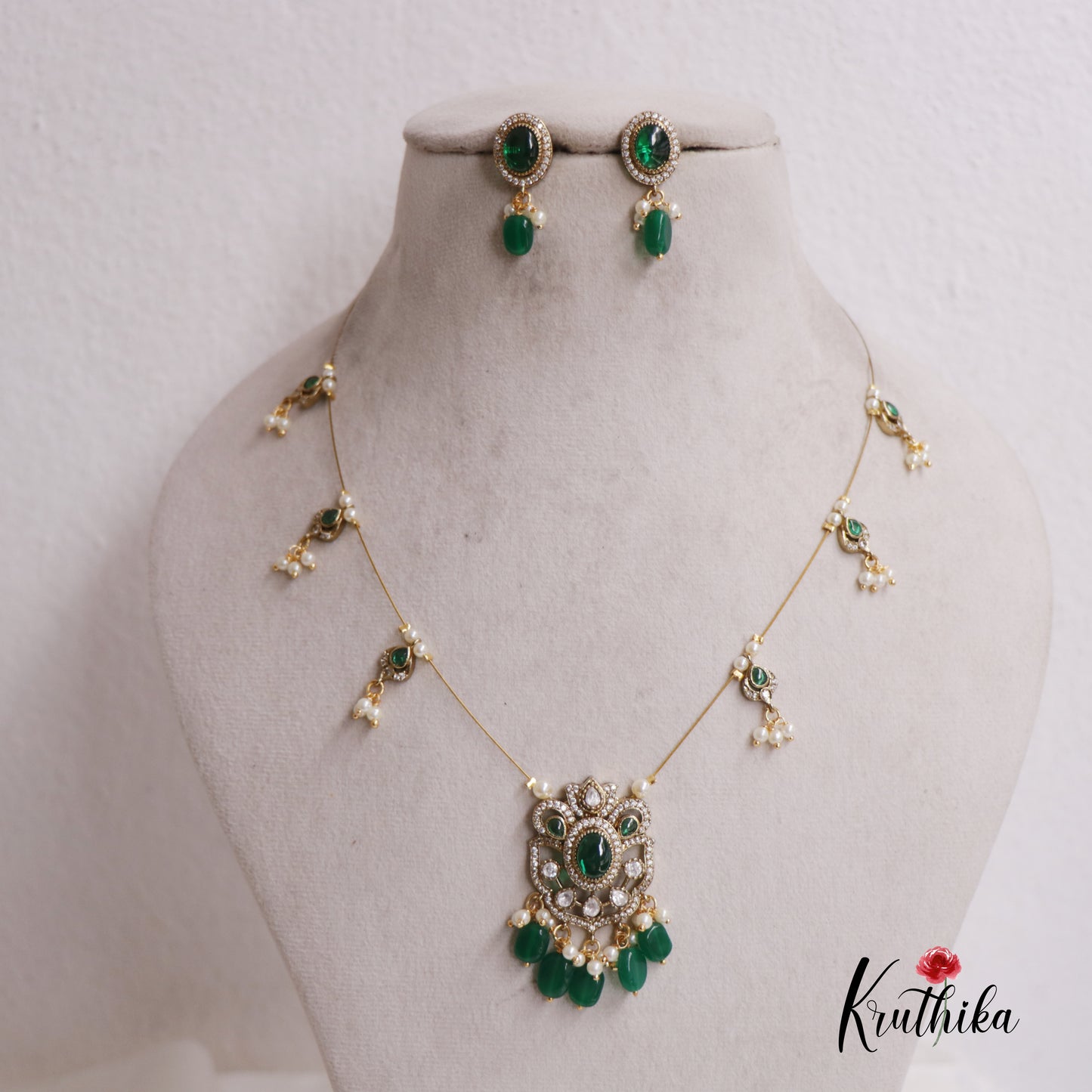 Classy Kemp Stone Invisible Necklace NC2513 (Available in 2 Colours) (Copy)