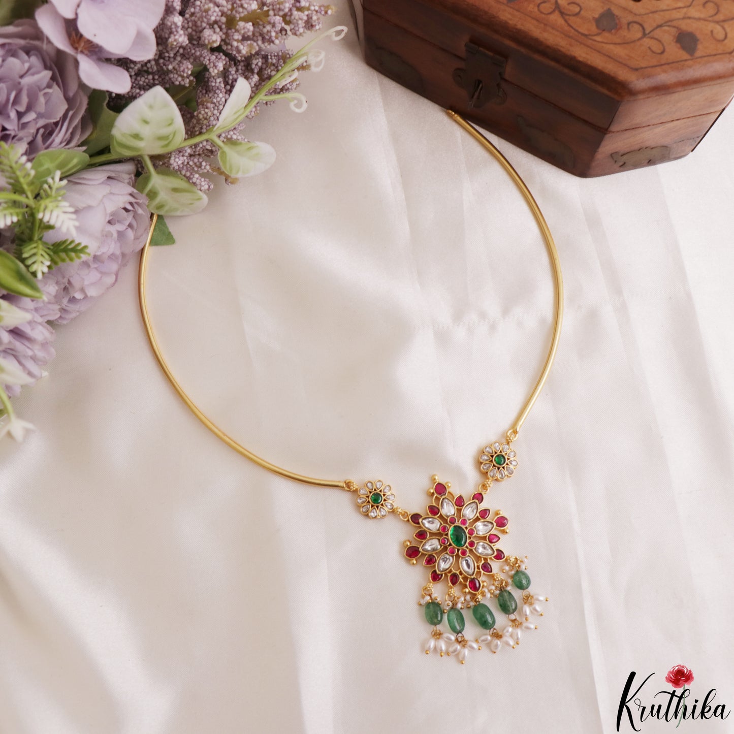 Pretty Floral Motifs Jadau Hasli Choker With Green Bead Drops NC3199