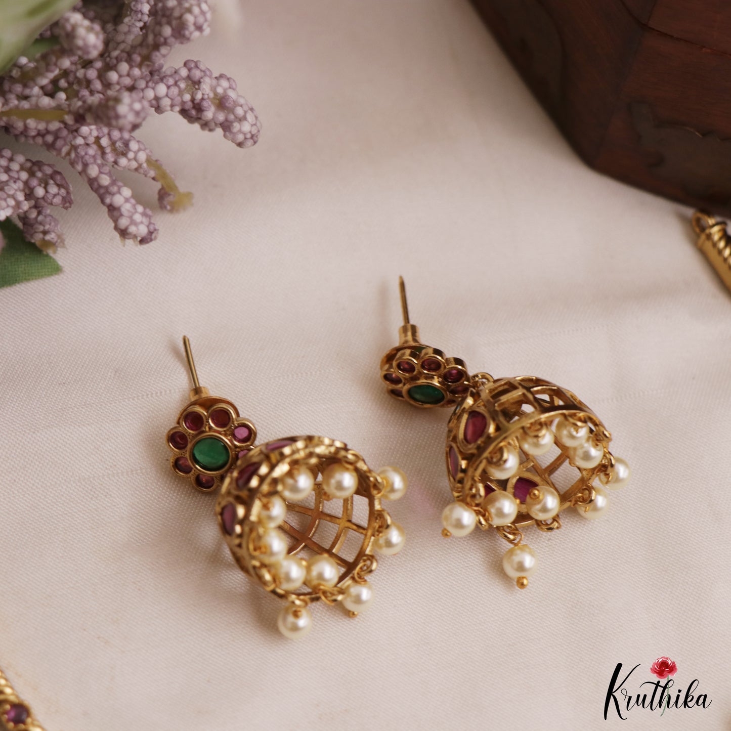 Elegant Leaf Motifs Jadau Hasli Necklace With Pearl Drops NC3008 (Available In 2 Colors)