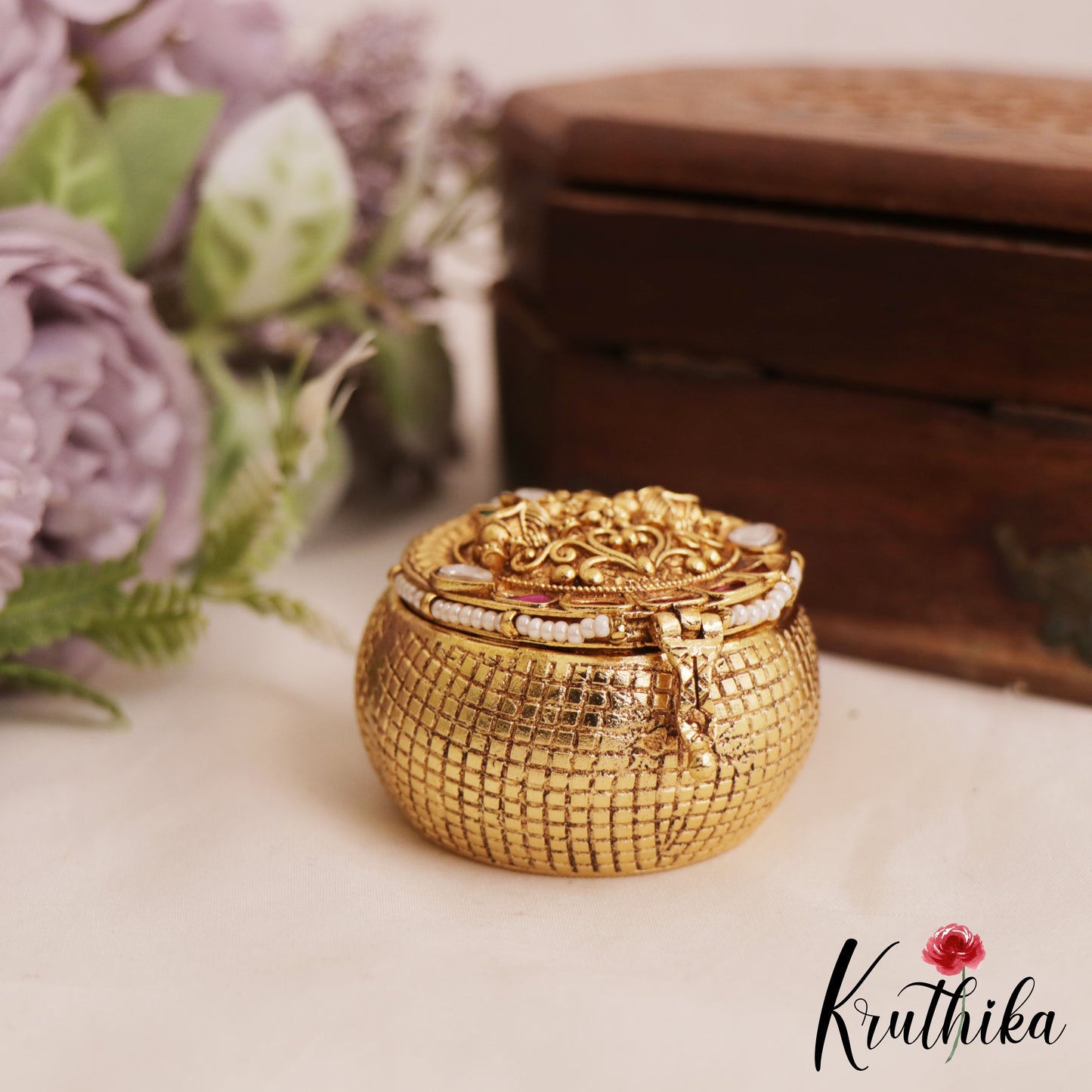 Beautiful Antique Elephant Motifs Kumkum Box K23 (Available In 4 Colors)