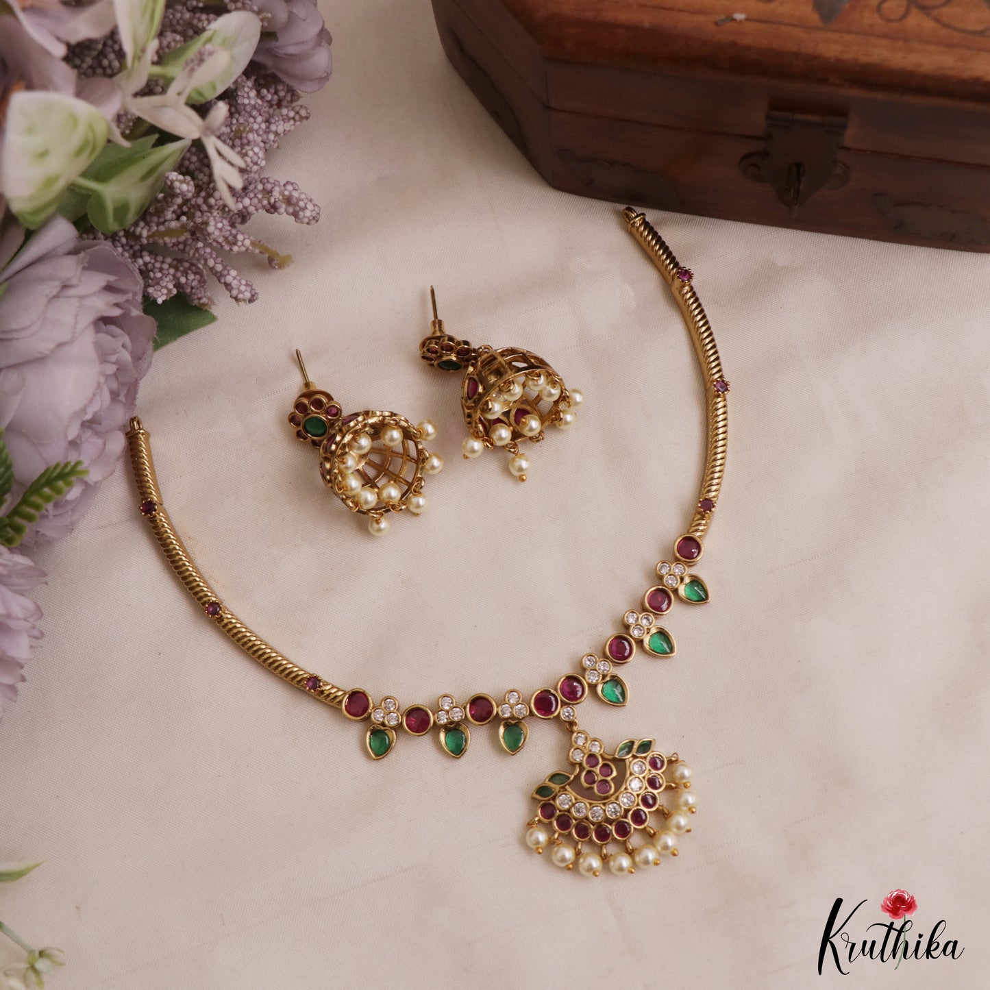Elegant Leaf Motifs Jadau Hasli Necklace With Pearl Drops NC3008 (Available In 2 Colors)