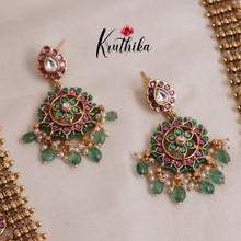 Beautiful No-Idol Jadau Floral Haaram with Pastel Green Beads LH1902