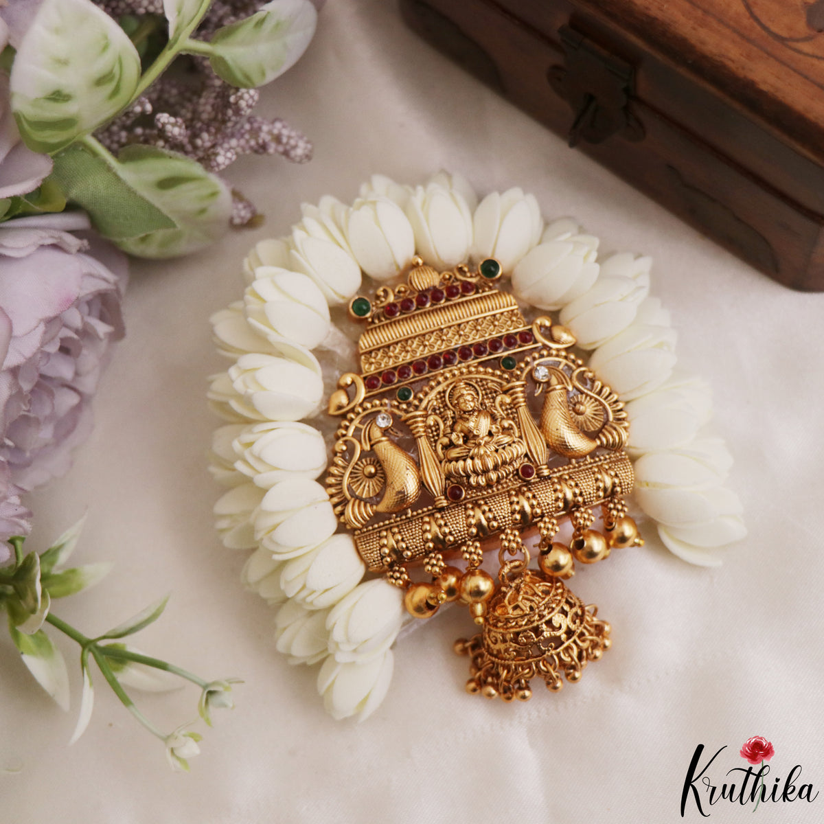 Temple Jada Billa with Realistic Flowers Hair Accessories J448