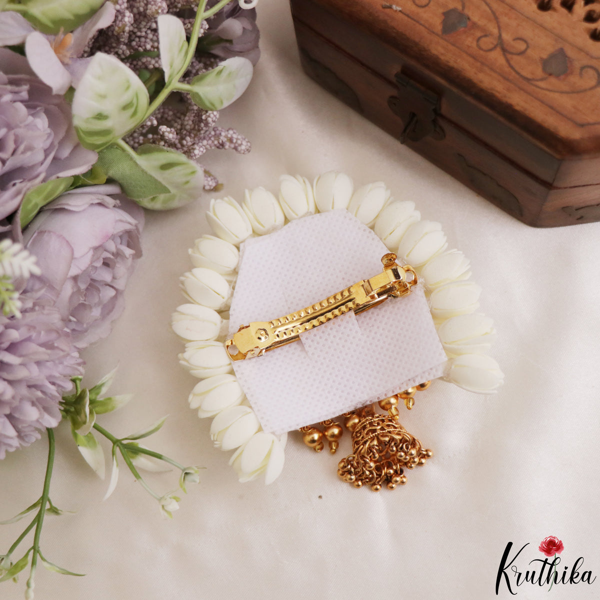 Temple Jada Billa with Realistic Flowers Hair Accessories J448
