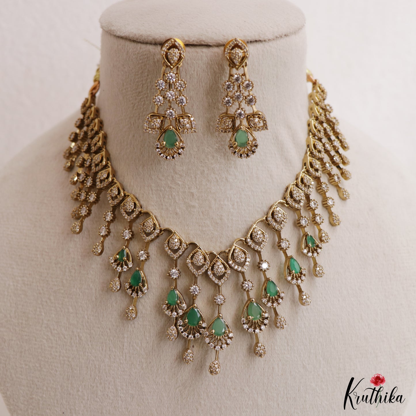 Sparkling Teardrop Motifs Gold-Tone AD Victorian Choker NC3021 (Available In 2 Colors)