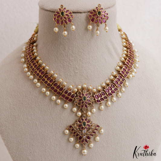 Gorgeous Floral Motifs Kemp Necklace With Pearl Drops NC3102
