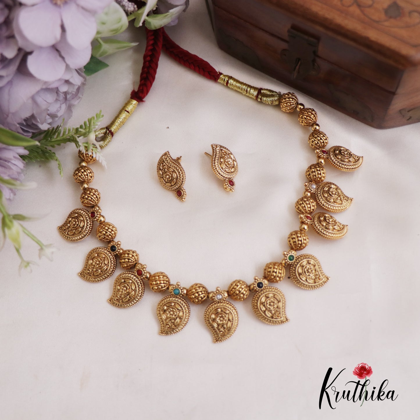 Classic Mango Motifs Choker NC2668 (Available In 2 Colors)