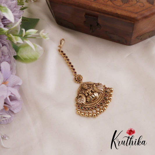 Traditional Antique Lakshmi Peacock Motifs Kemp Maang Tikka With Golden Bead Drops MT334