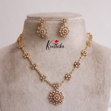 Beautiful CZ stones Flower necklace NC1919
