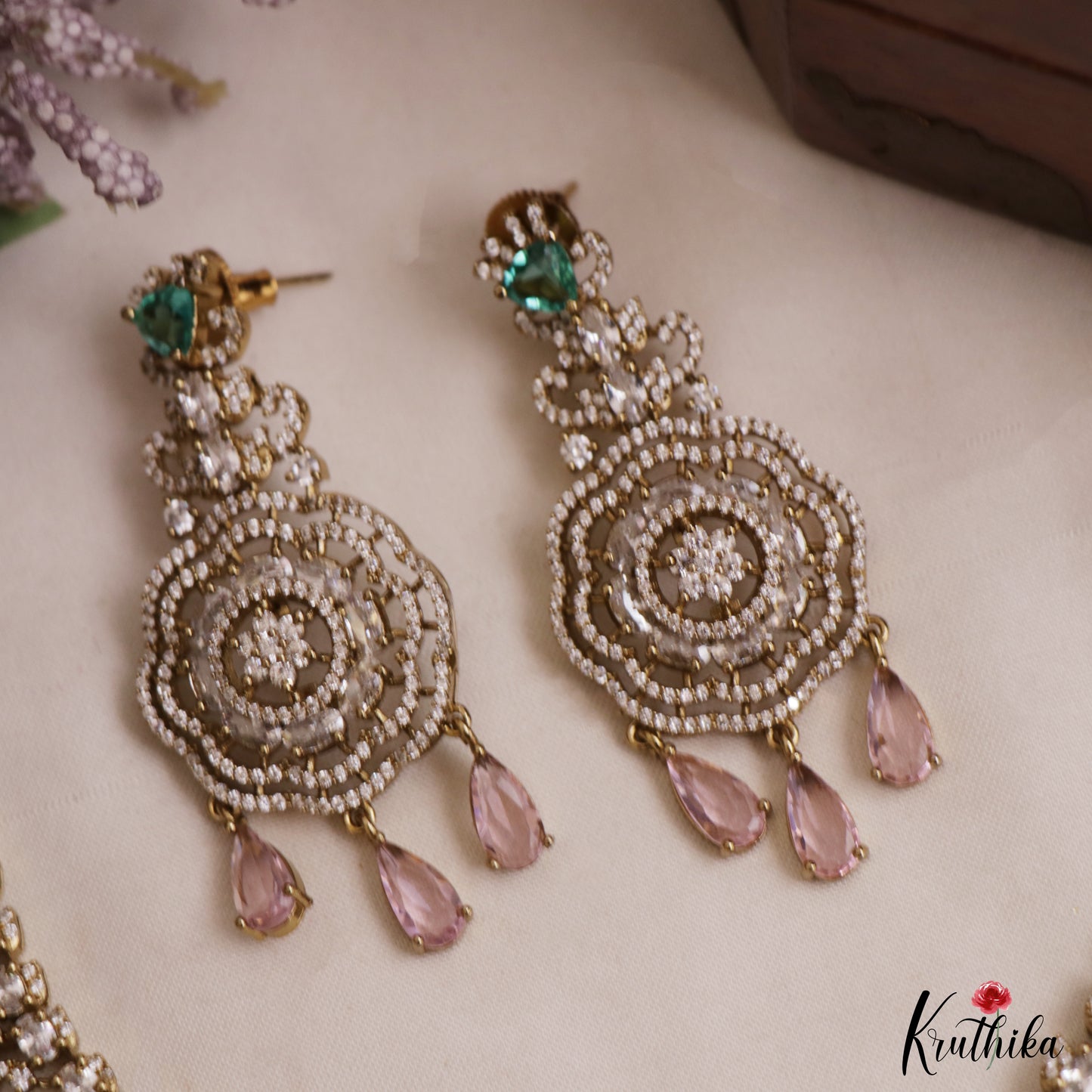 Sparkling Floral Teardrop Motifs CZ Victorian Choker NC3037