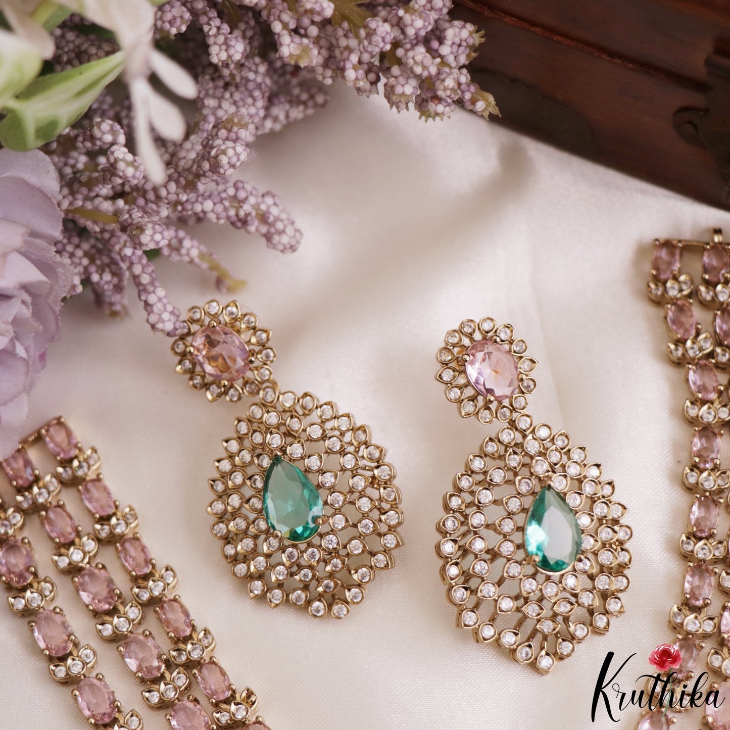 Stunning Teardrop Motifs CZ Victorian Necklace NC3170