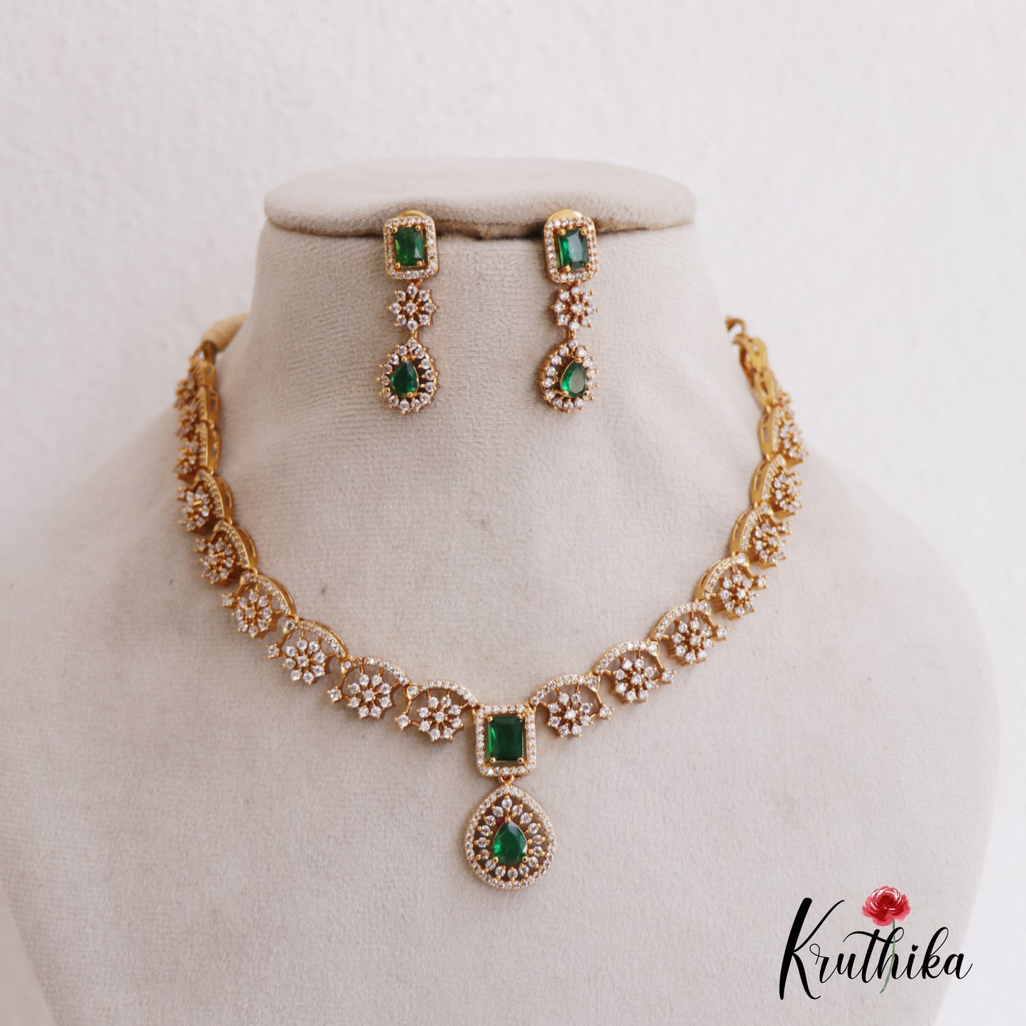 Sparkling Floral Motifs AD Necklace NC2669 (Available In 2 Colors)