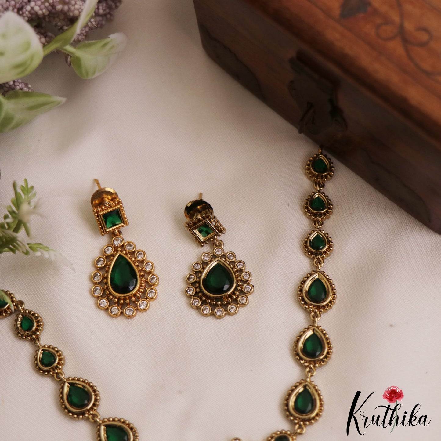 Classic Square Teardrop Motifs AD Necklace NC2959