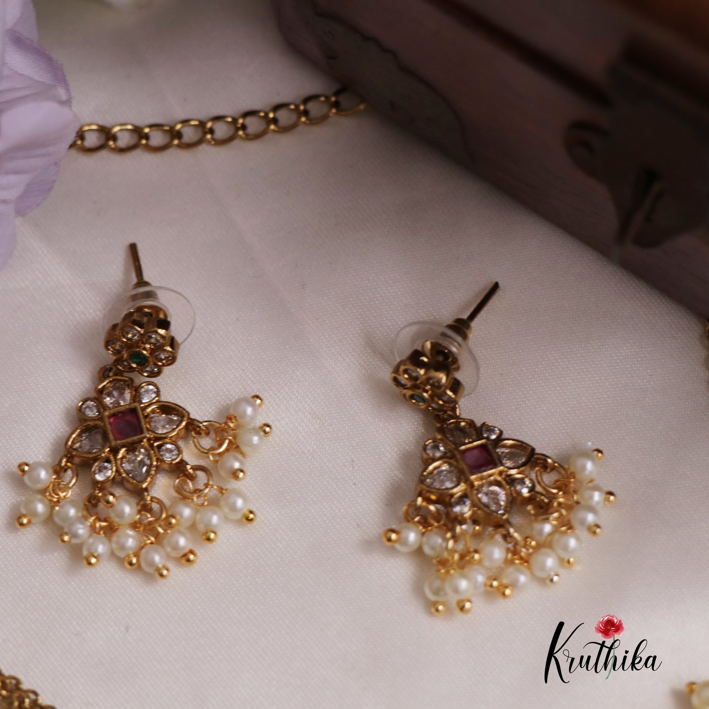 Royal Kemp Guttapoosalu choker NC2525