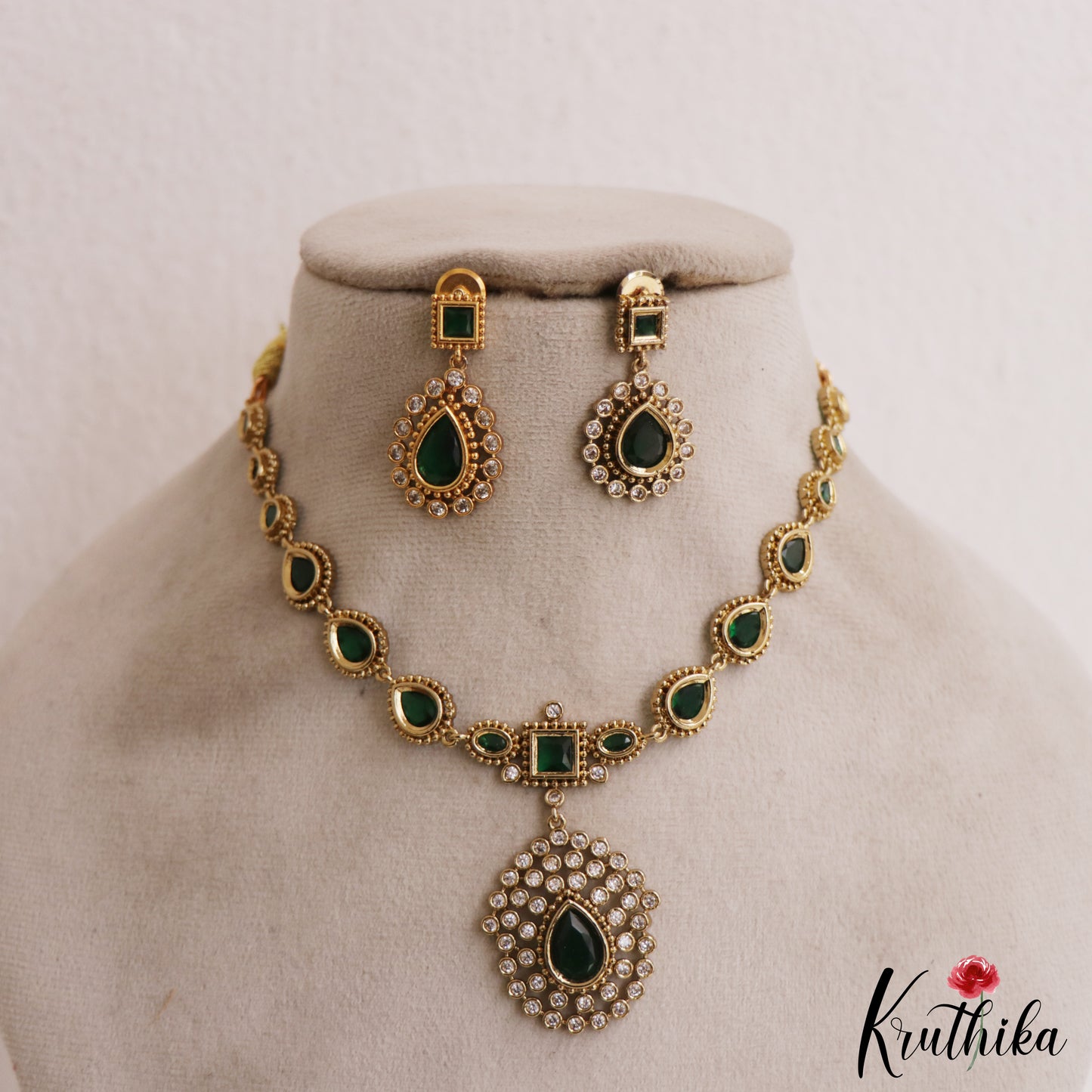 Classic Square Teardrop Motifs AD Necklace NC2959