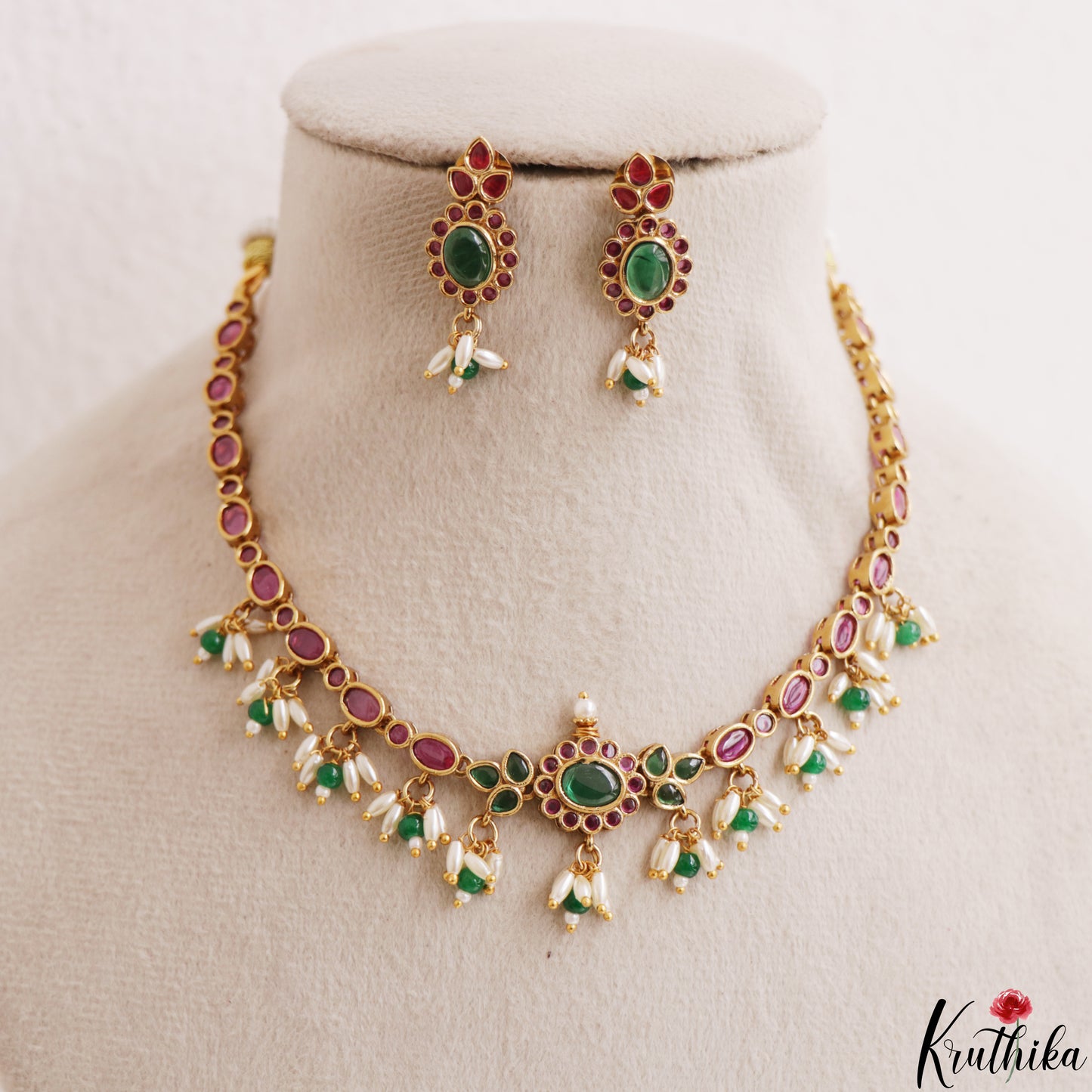 Elegant Floral Motifs Kemp Necklace With Rice Pearl Drops NC3189 (Available In 2 Colors)