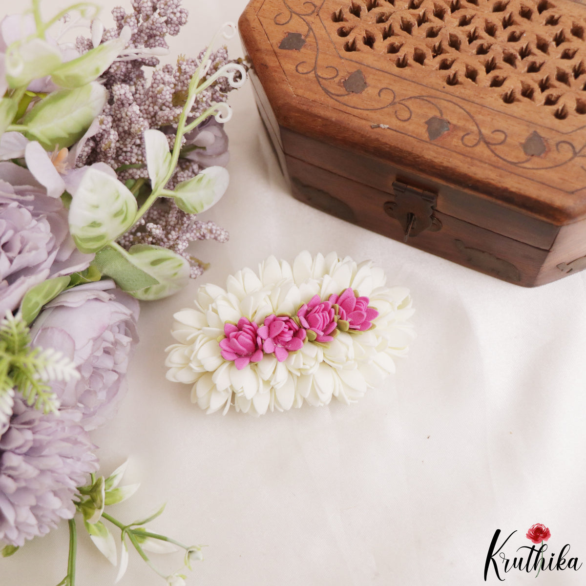 Real look-alike white & pink flowers with attached hair clip G16