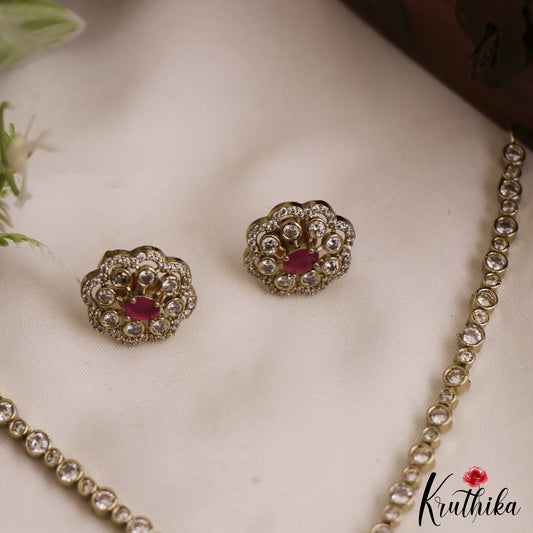 Pretty Floral Motifs CZ Necklace NC2994 (Available In 2 Colors)