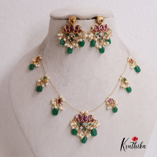 Classy Lotus Kemp Stone Invisible Necklace NC2514