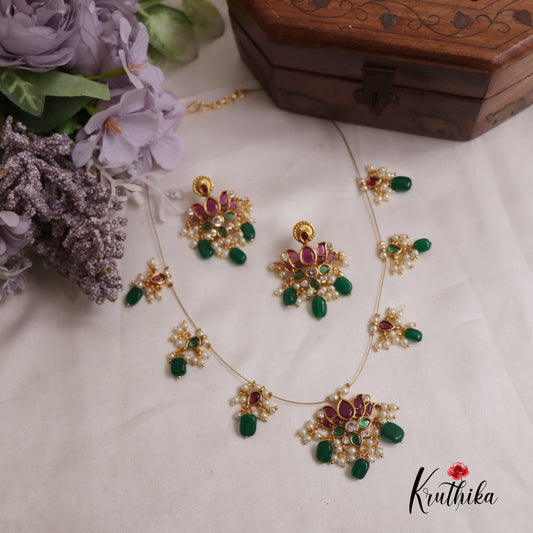 Classy Lotus Kemp Stone Invisible Necklace NC2514