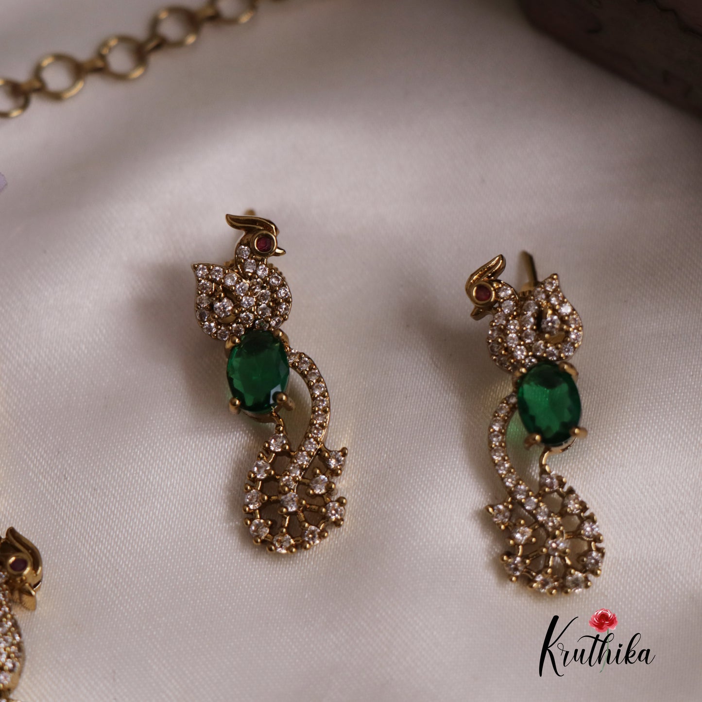 Gracious Peacock AD Victorian Necklace NC2517 (Available In 4 Colours)