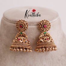Beautiful Flower Design Jadau Jhumkas (Available in 2 Colours) E505