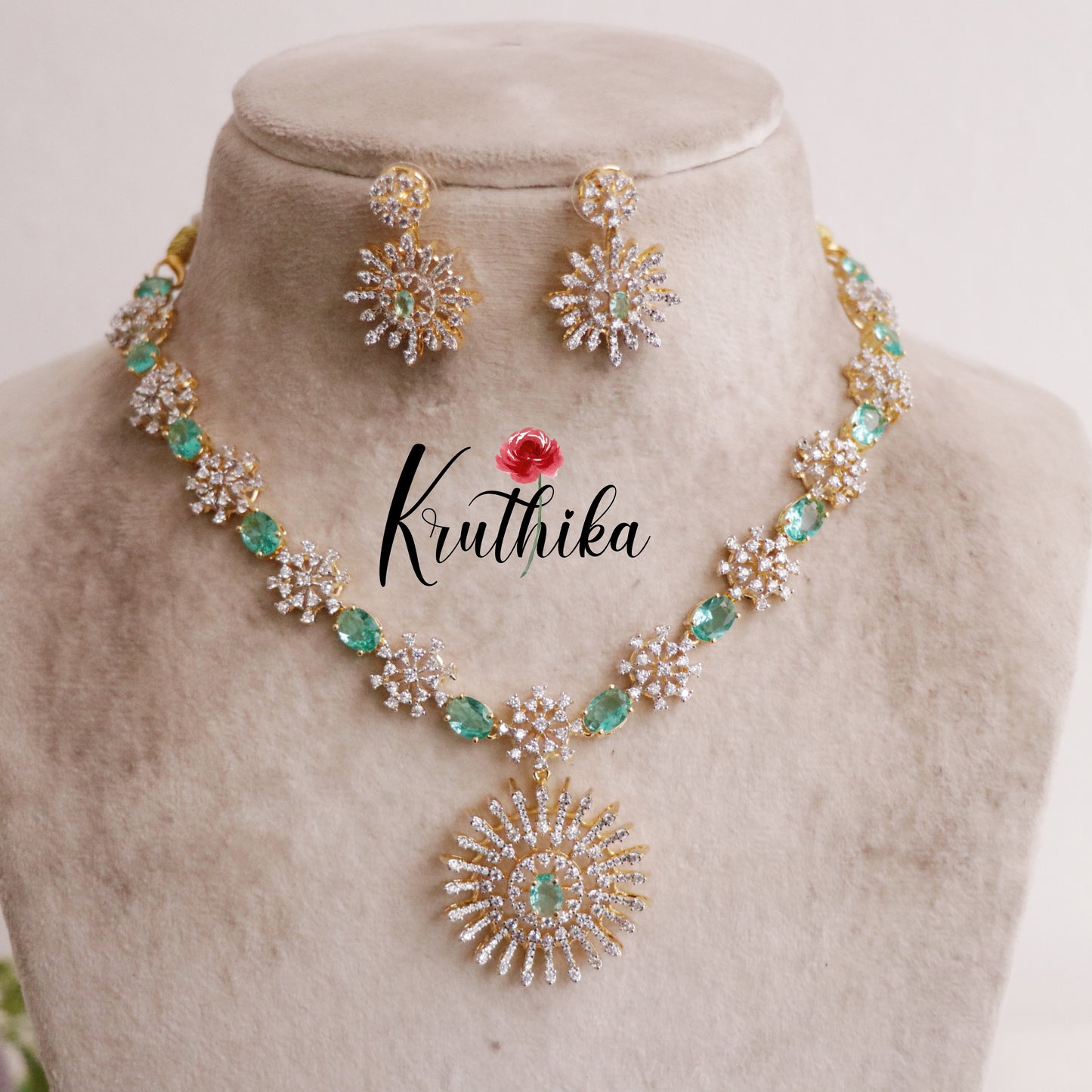 Elegant Flower Design Hydro Emerald Spark Diamond Necklace NC2073