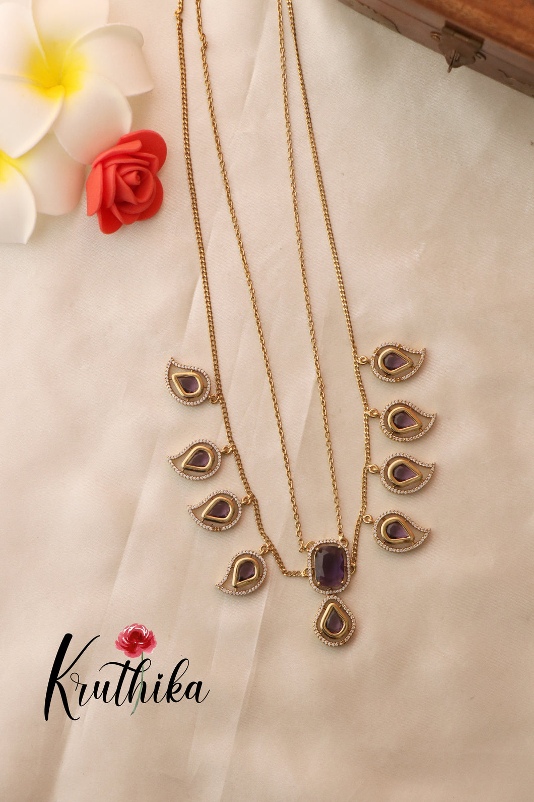 Simple Victorian Chain with Pendants-Purple Lh650