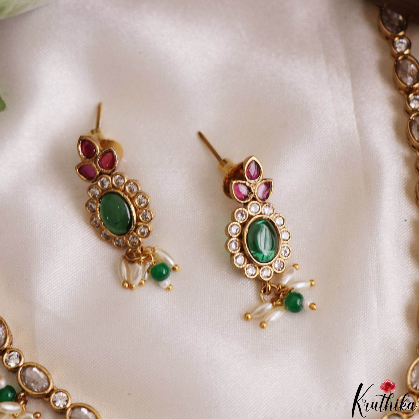 Elegant Floral Motifs Kemp Necklace With Rice Pearl Drops NC3189 (Available In 2 Colors)
