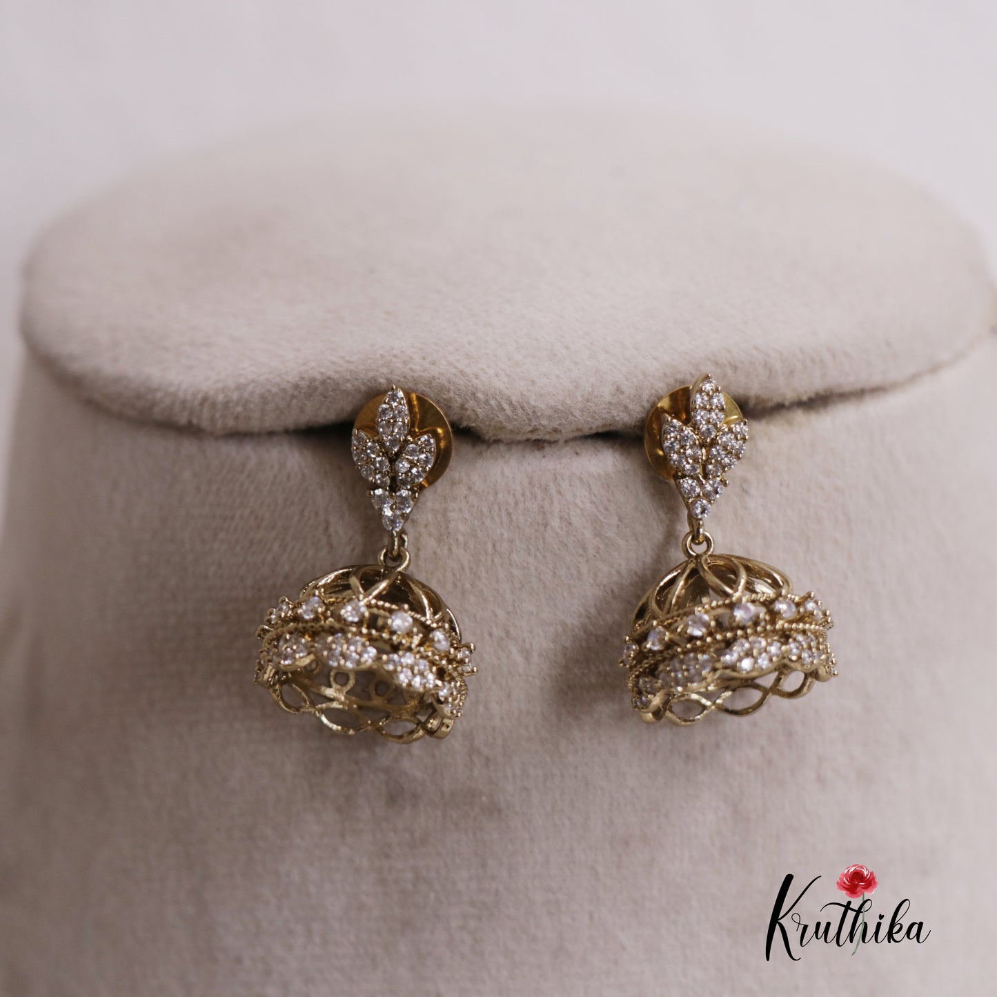 Cute AD-Victorian Jhumkas E779