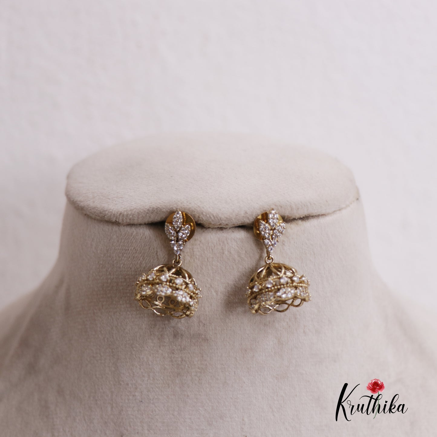 Cute AD-Victorian Jhumkas E779