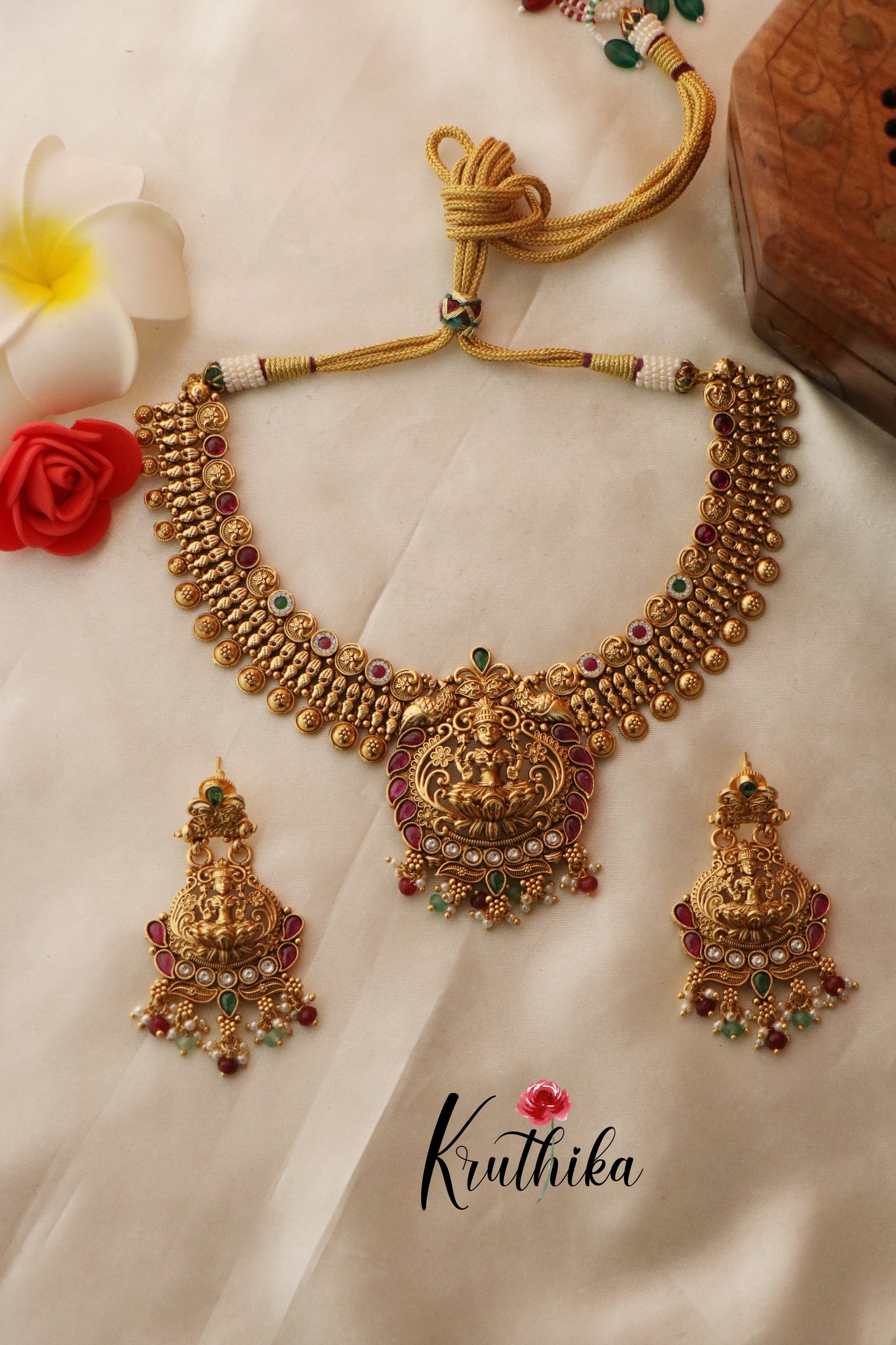 Stunning Lakshmi Kempu Necklace NC1313