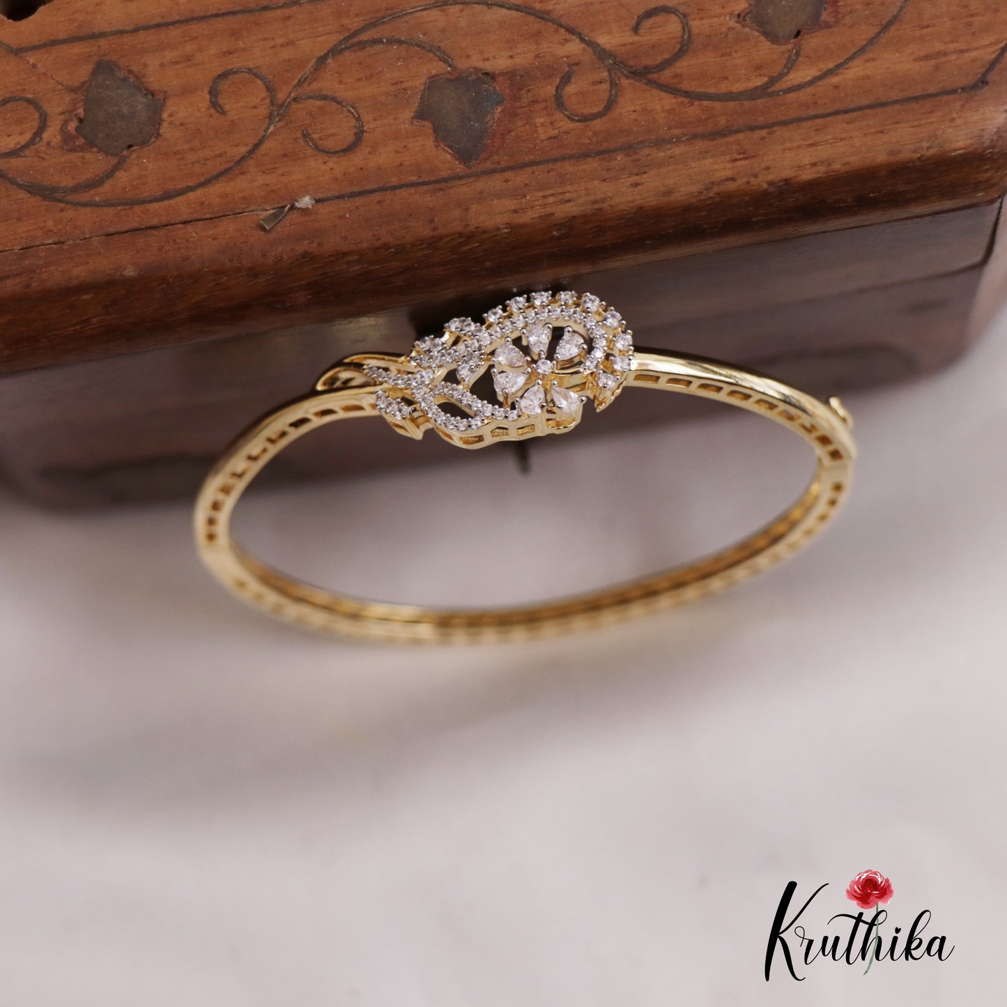 Sparkling AD Floral Openable Single Kada B434
