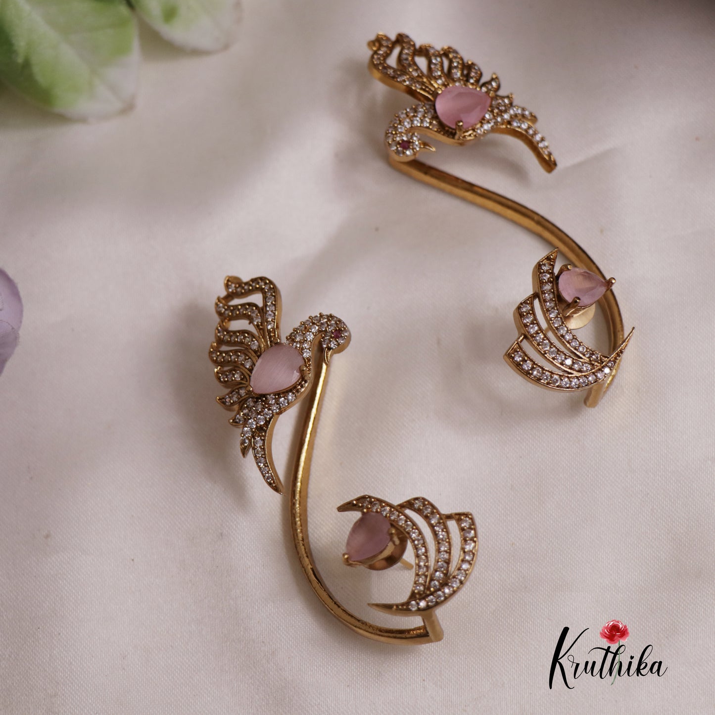 Gorgeous CZ Sparkling Victorian Peacock Ear cuff E677 (Available in 4 Colors)