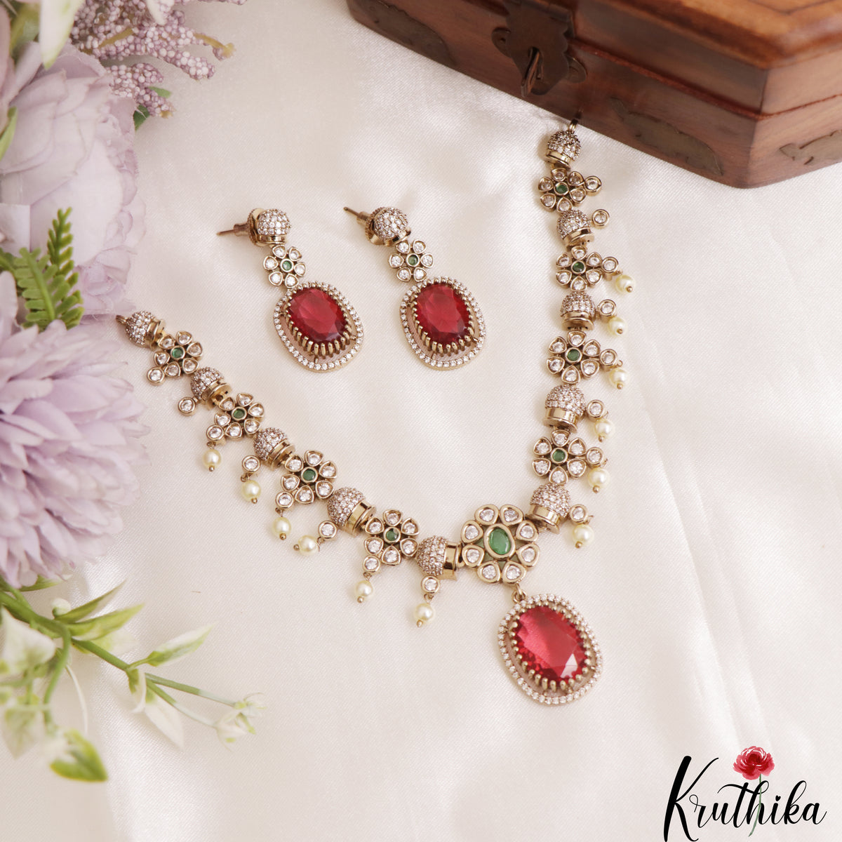 Pretty AD/Victorian Necklace NC1809 ( Available in 5 Colours)