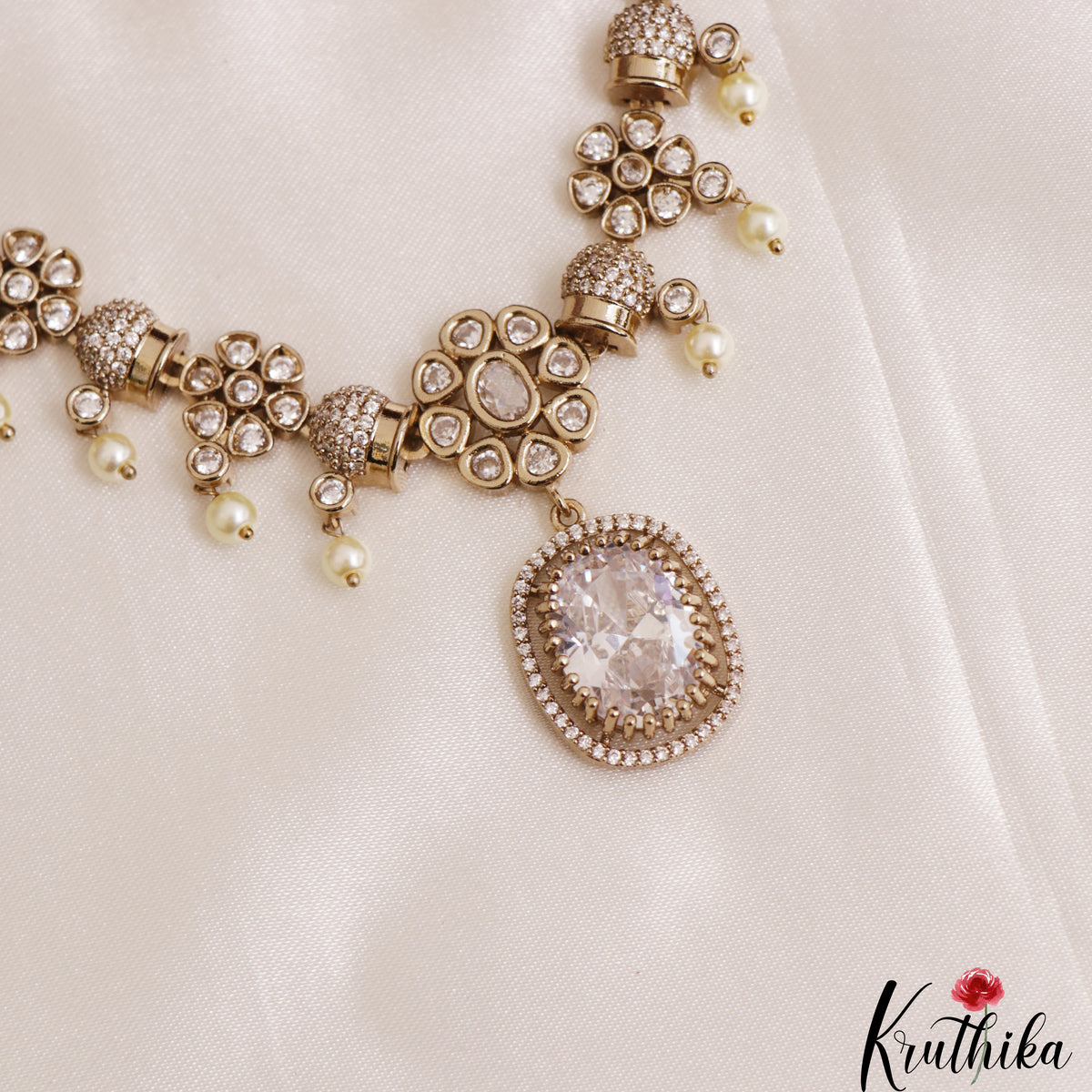 Pretty AD/Victorian Necklace NC1809 ( Available in 5 Colours)