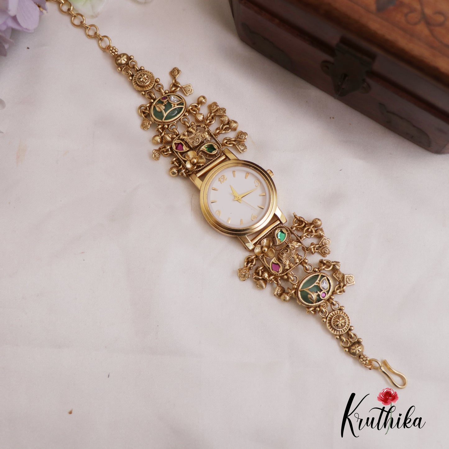 Beautiful Antique Bracelet Watch B448