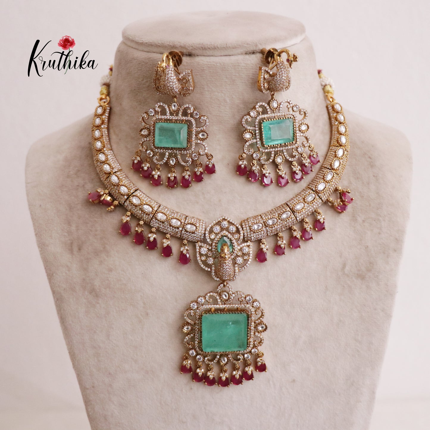 Beautiful CZ Emerald Victorian Pendant Hasli Necklace with Ruby Beads NC2328